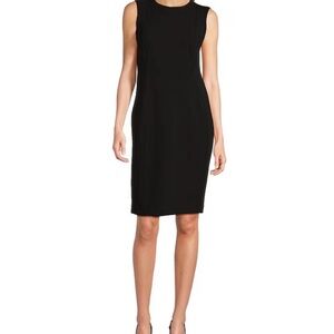 Calvin Klein
Sleeveless Seam Front Scuba Crepe Crew Neck Sheath Dress